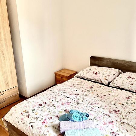 Apartmani Ana Драмаль Екстер'єр фото