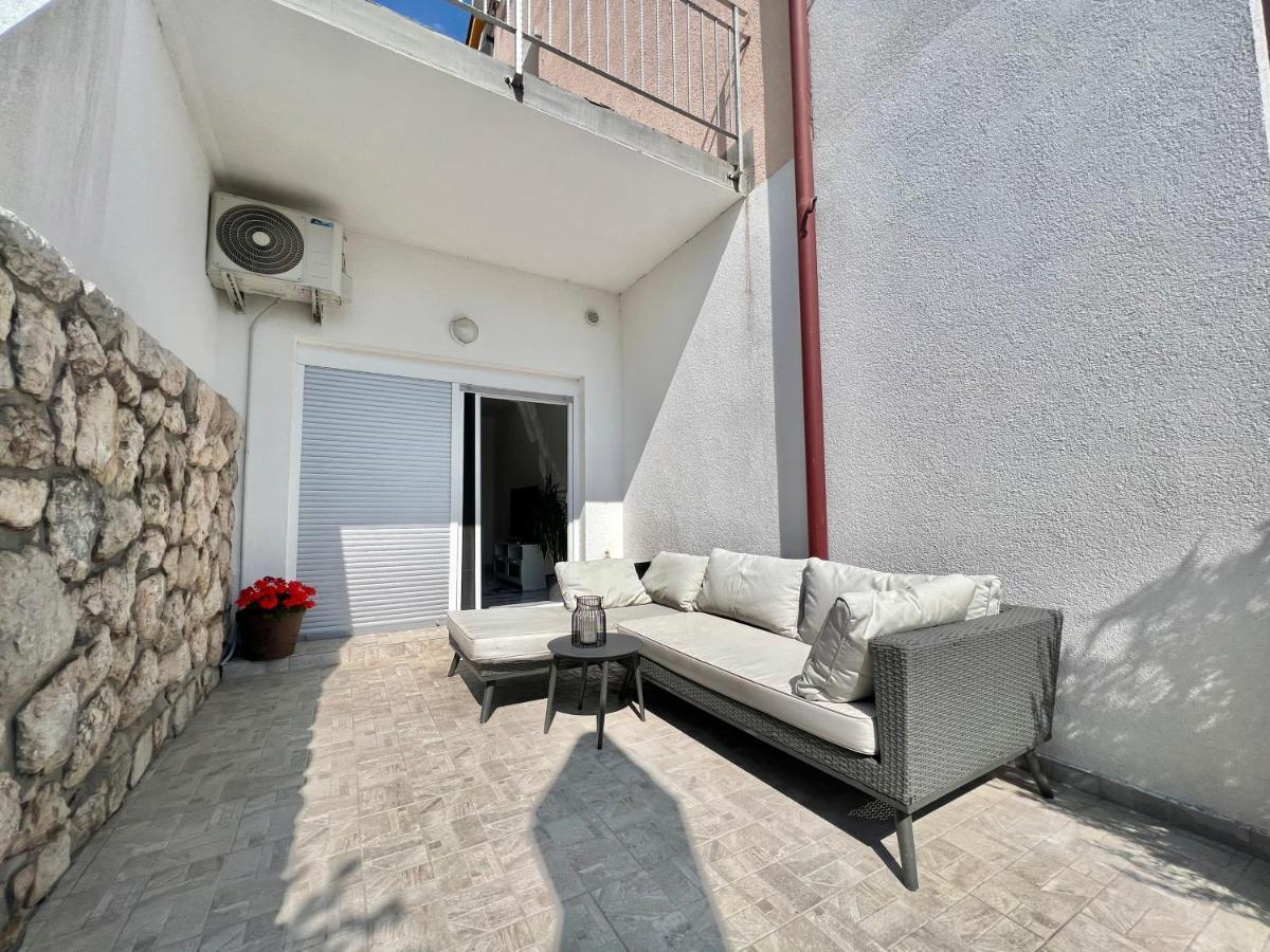 Apartmani Ana Драмаль Екстер'єр фото